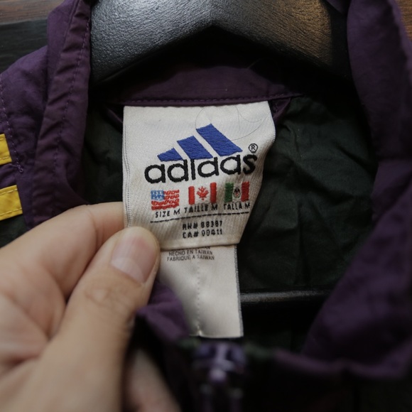 Vintage Adidas Light Jacket - Picture 5 of 5